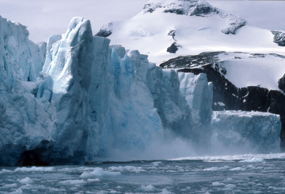 Icebergs - Polar regions fact file, Antarctica and the Arctic